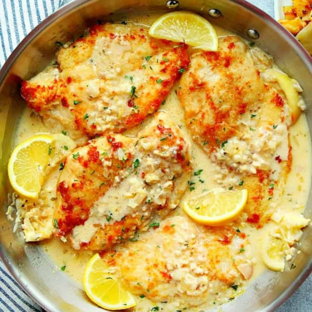Creamy Lemon Garlic Chicken: Your Go-To 30-Minute Weeknight Meal